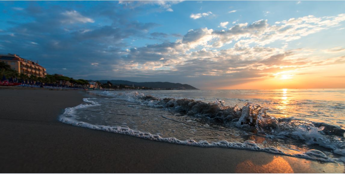 Why Escorted Coach Holidays with Crusader Holidays Are the Smartest Way to Explore the UK and Europe